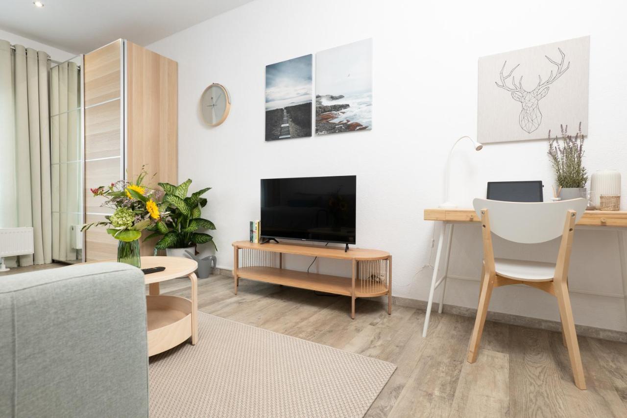Apart4Me Scandi Apartment Geislingen Zentral Mit Parkplatz 가이슬링겐스타이게 외부 사진